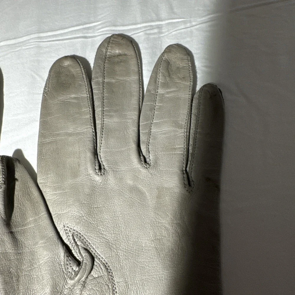 Vintage Satin Kidd Taupe Gray  Lambskin Gloves Size 7